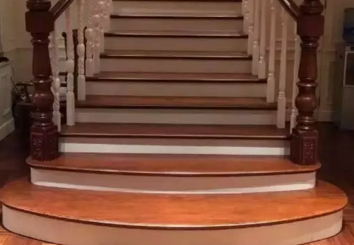 樓梯6.png 樓梯6.png